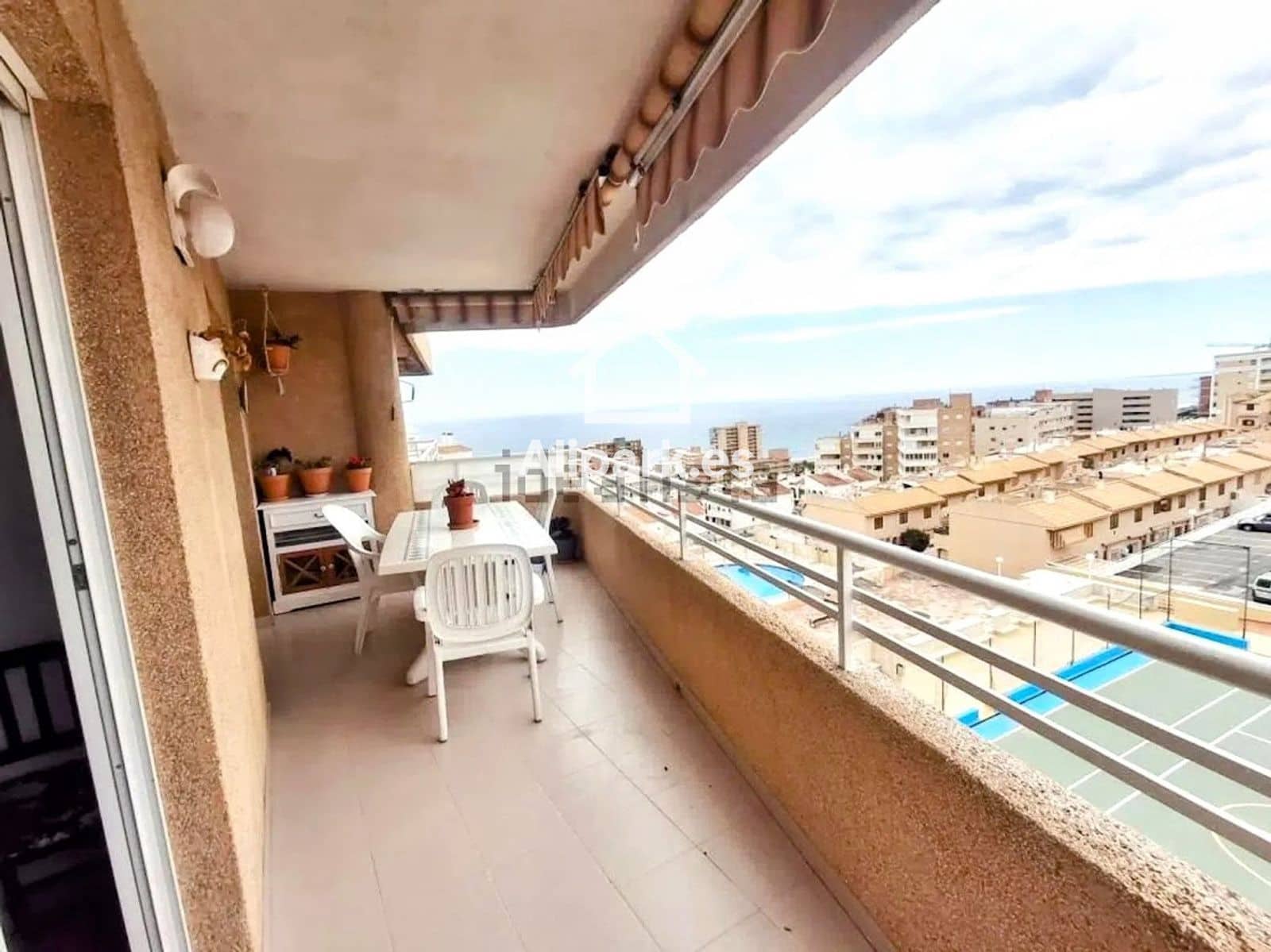 3 slaapkamer Flat te koop in Elche / Elx met zwembad garage - € 275.000 (Ref: 9453375)