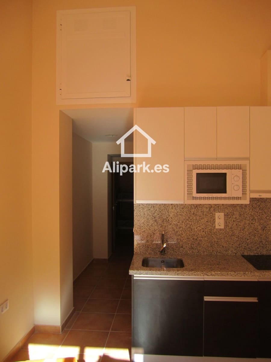 Townhouse for sale in Alicante / Alacant city - € 1,295,000 (Ref: 9453376)