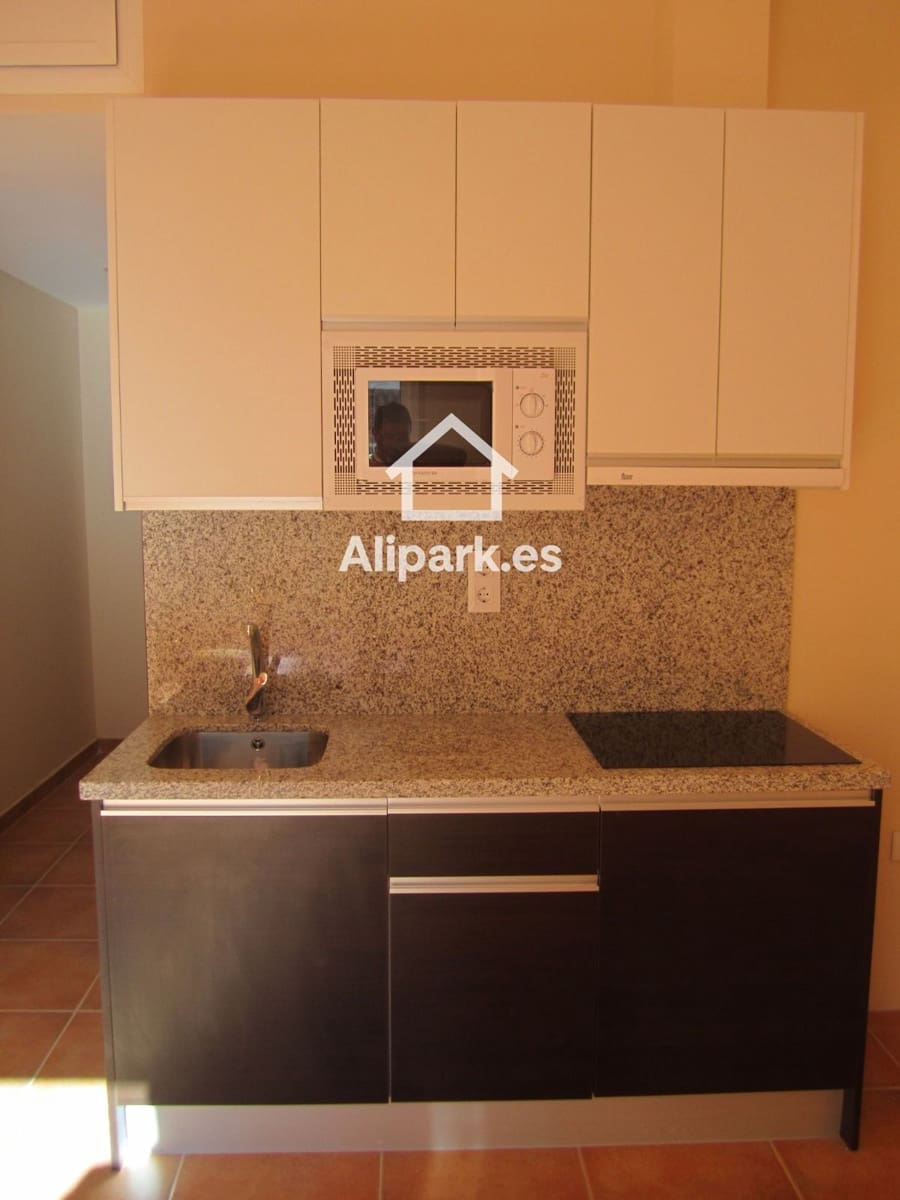 Townhouse for sale in Alicante / Alacant city - € 1,295,000 (Ref: 9453376)