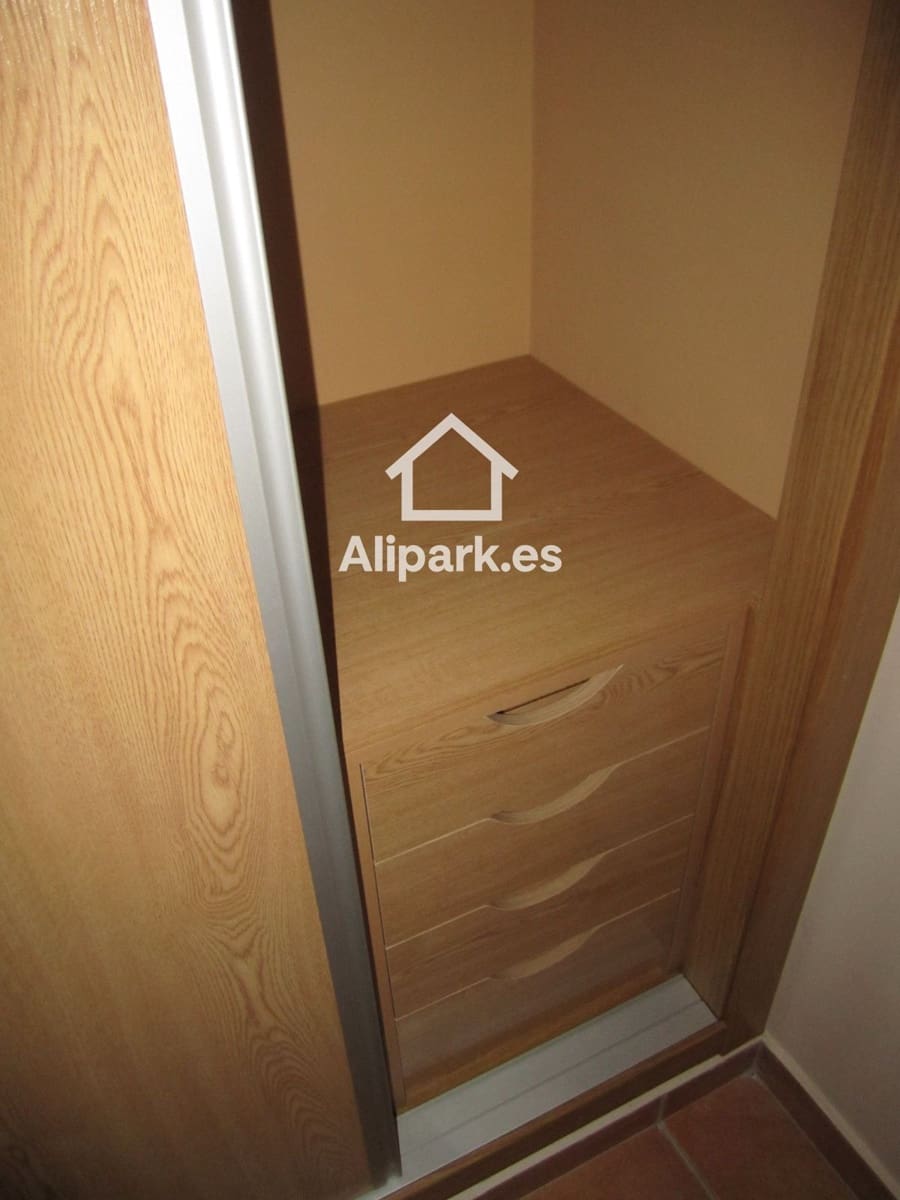 Townhouse for sale in Alicante / Alacant city - € 1,295,000 (Ref: 9453376)