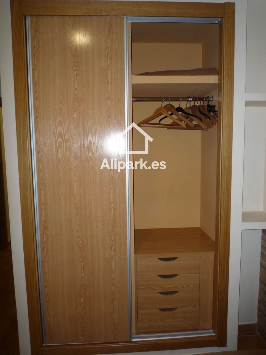 Townhouse for sale in Alicante / Alacant city - € 1,295,000 (Ref: 9453376)