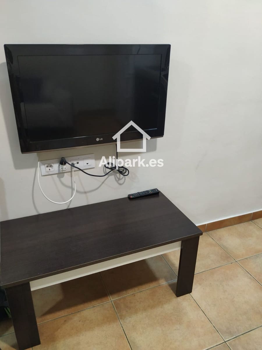 Townhouse for sale in Alicante / Alacant city - € 1,295,000 (Ref: 9453376)