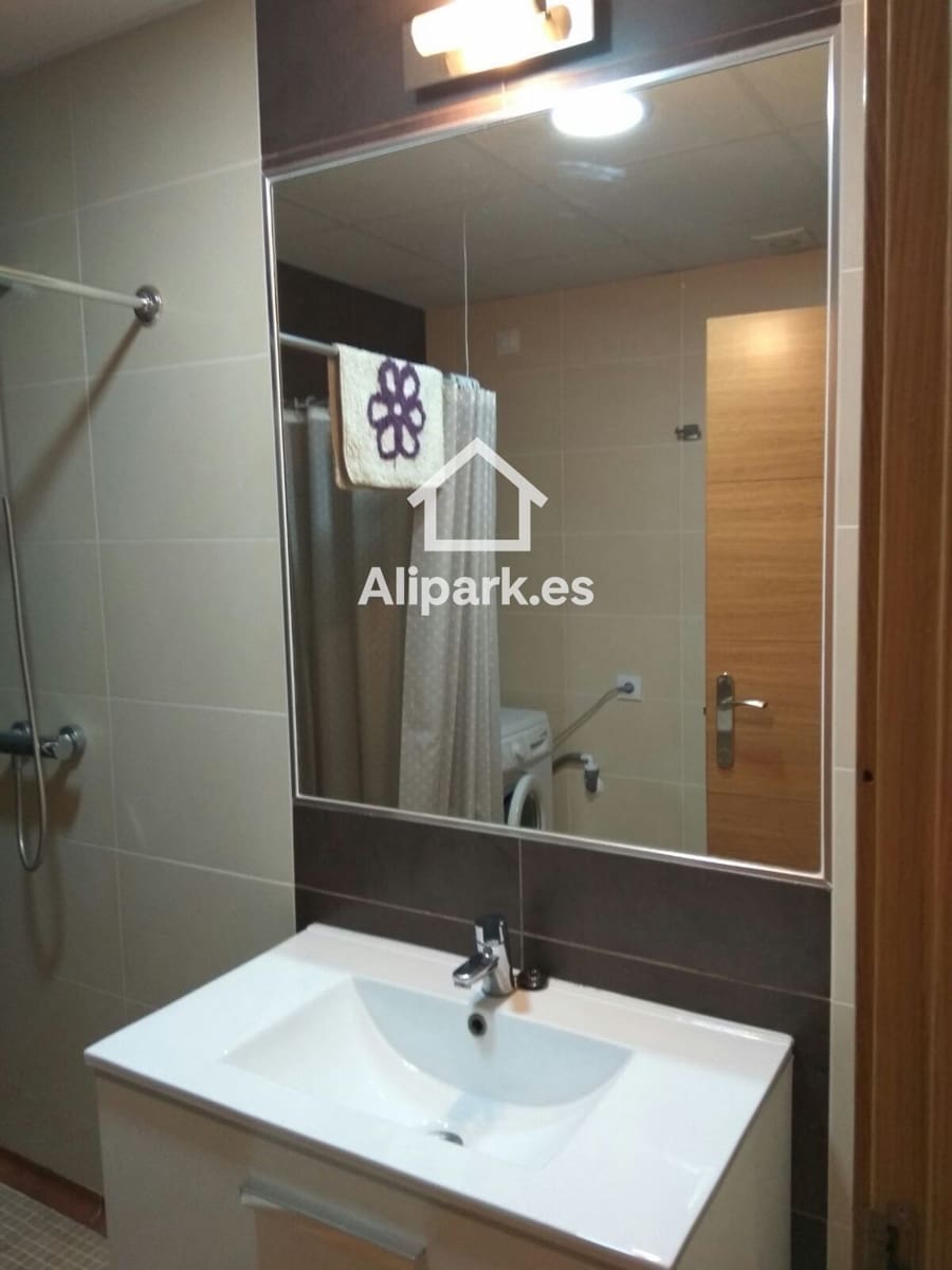 Townhouse for sale in Alicante / Alacant city - € 1,295,000 (Ref: 9453376)