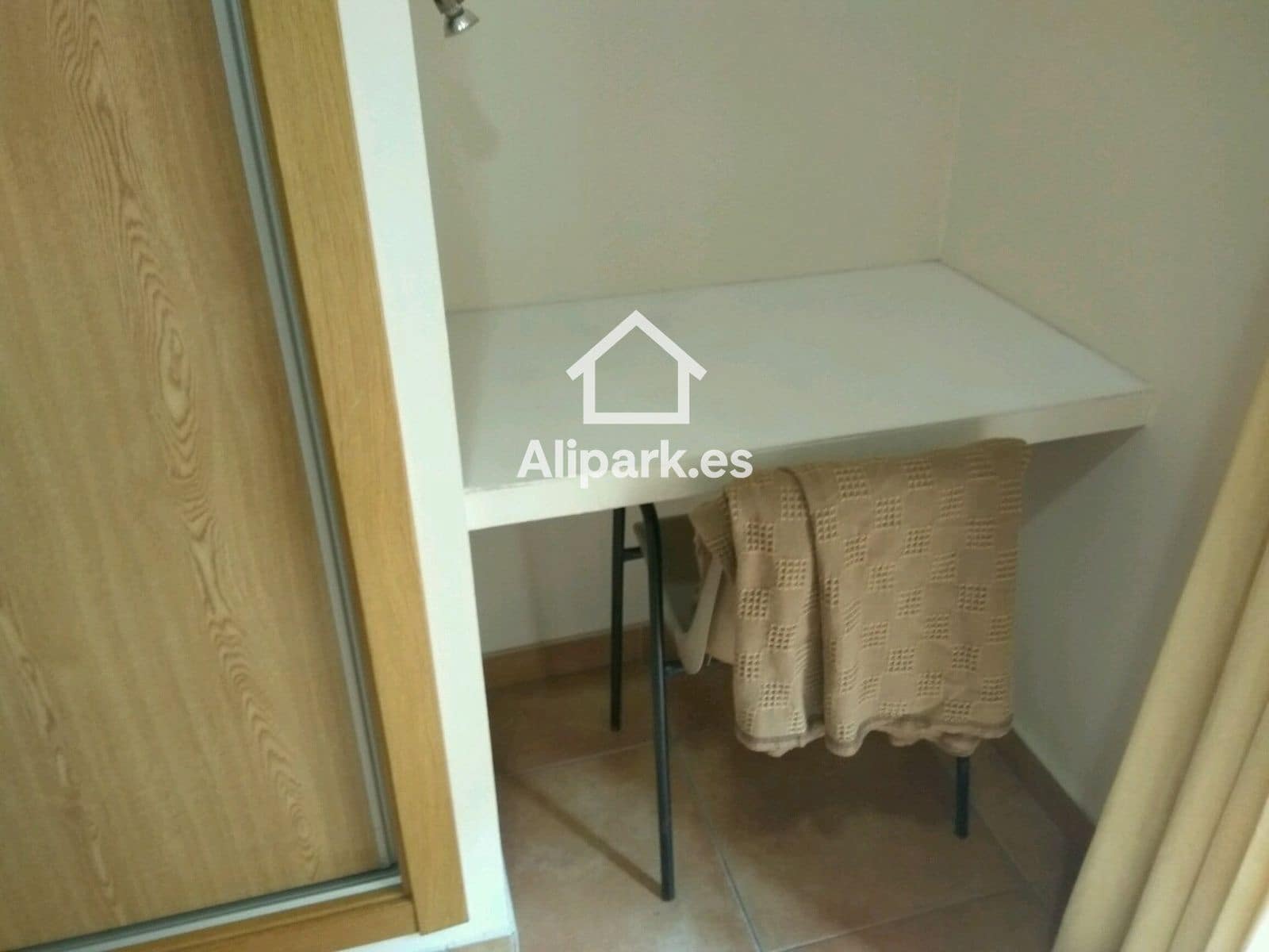 Townhouse for sale in Alicante / Alacant city - € 1,295,000 (Ref: 9453376)