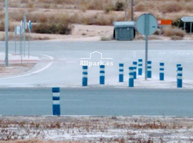 Undeveloped Land for sale in El Bacarot, Alicante / Alacant city - € 326,944 (Ref: 9453379)