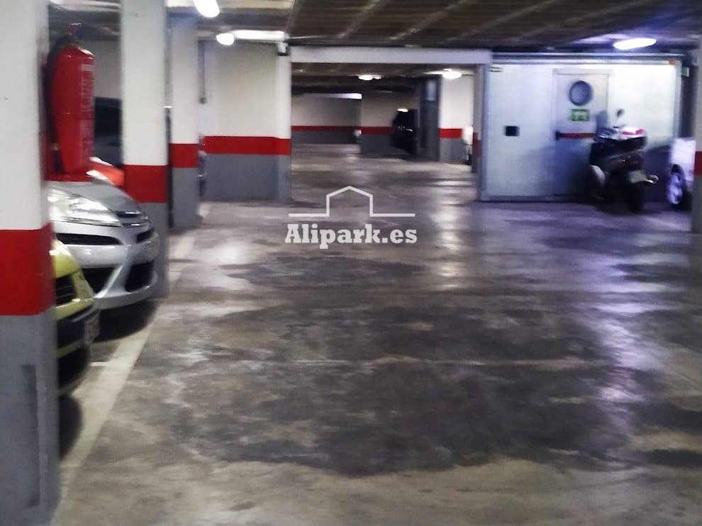 Garage for sale in Alicante / Alacant city - € 23,000 (Ref: 9453384)