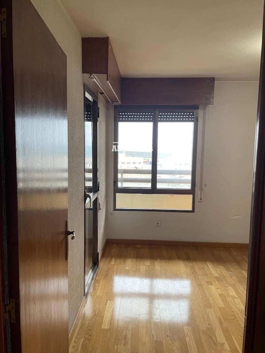 4 bedroom Flat for sale in Alicante / Alacant city - € 670,000 (Ref: 9453391)