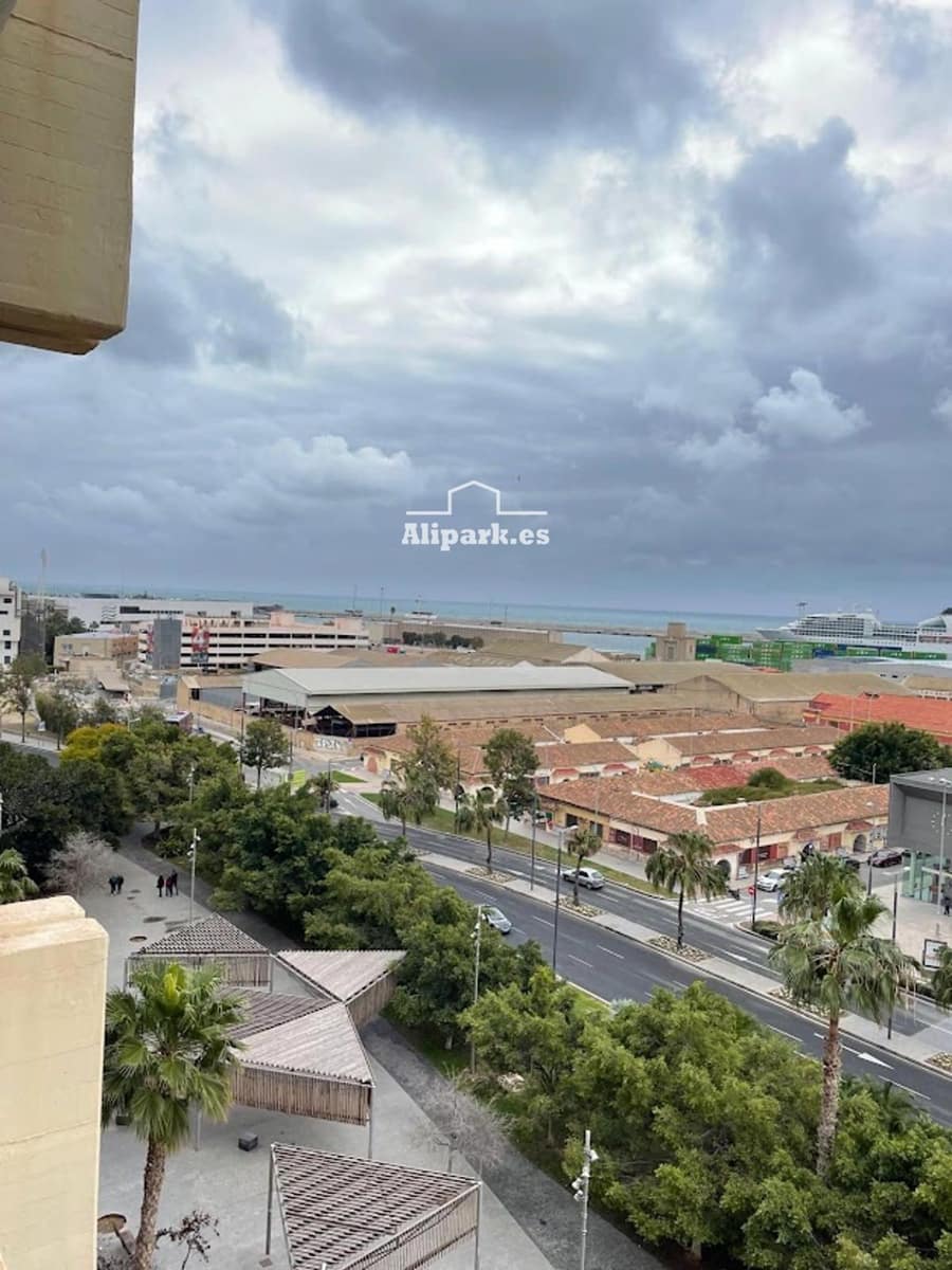 4 bedroom Flat for sale in Alicante / Alacant city - € 670,000 (Ref: 9453391)