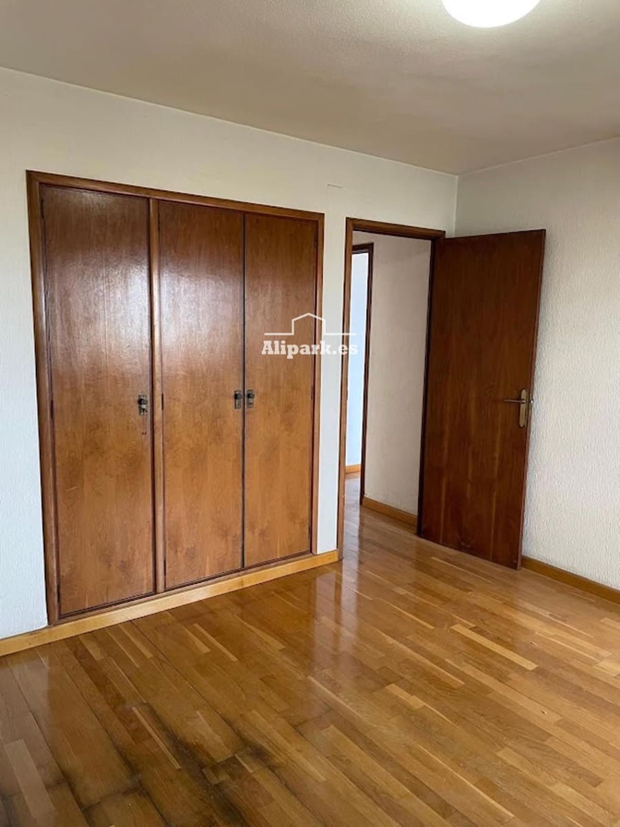 4 bedroom Flat for sale in Alicante / Alacant city - € 670,000 (Ref: 9453391)