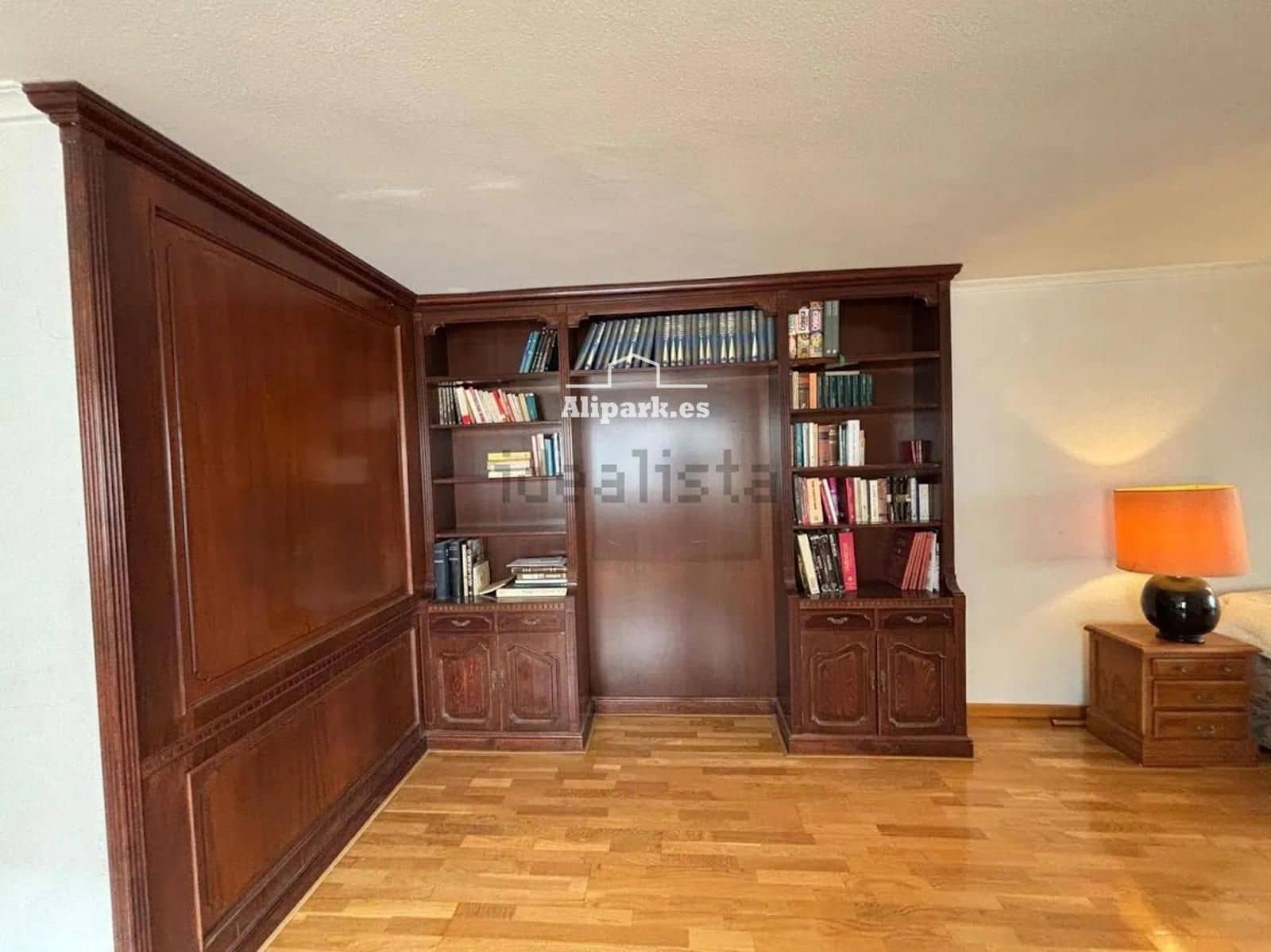 4 bedroom Flat for sale in Alicante / Alacant city - € 670,000 (Ref: 9453391)