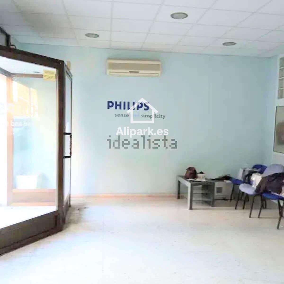 Commercial for sale in Alicante / Alacant city - € 130,000 (Ref: 9453393)