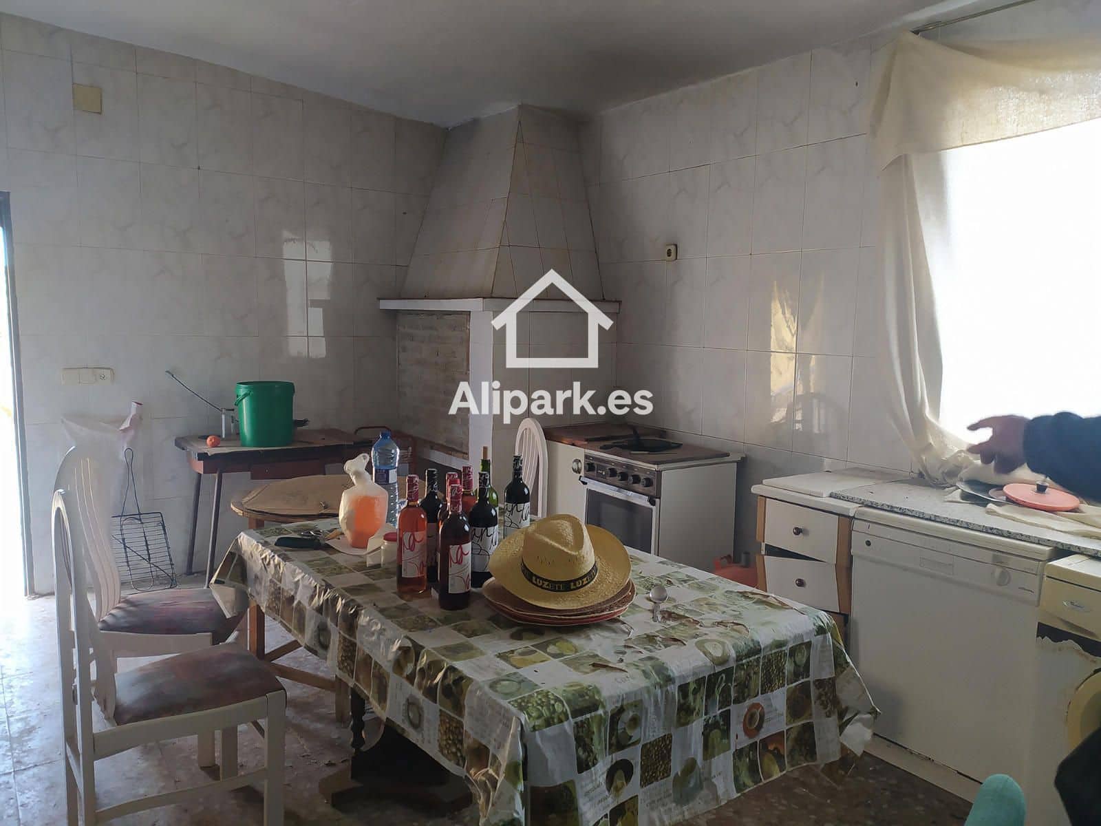 5 slaapkamer Finca/Landhuis te koop in Alicante stad met zwembad garage - € 285.000 (Ref: 9453396)