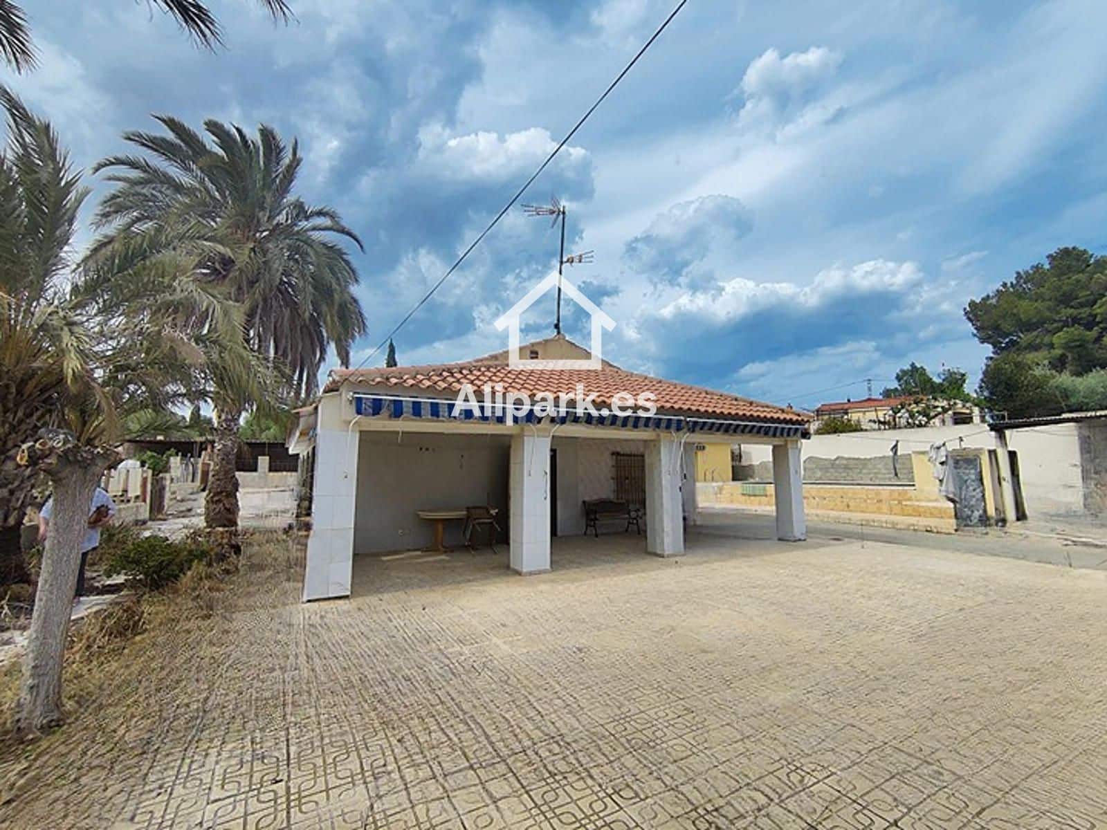 5 slaapkamer Finca/Landhuis te koop in Alicante stad met zwembad garage - € 285.000 (Ref: 9453396)