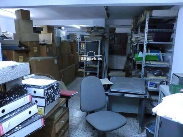 Kaupallinen myytävänä paikassa Florida Baja, Alicante kaupunki - 69 000 € (Ref: 9453397)