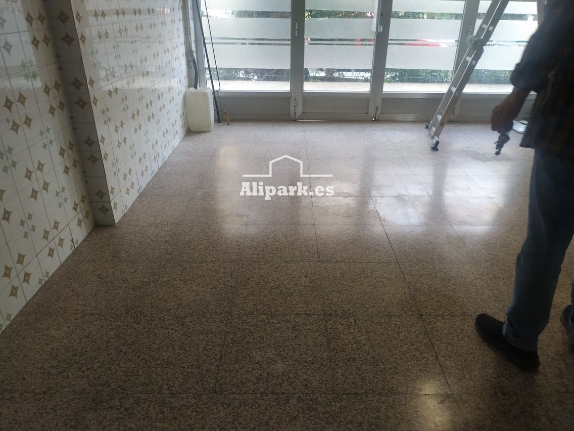 Commerciale in vendita in Alicante citta - 85.000 € (Rif: 9453398)