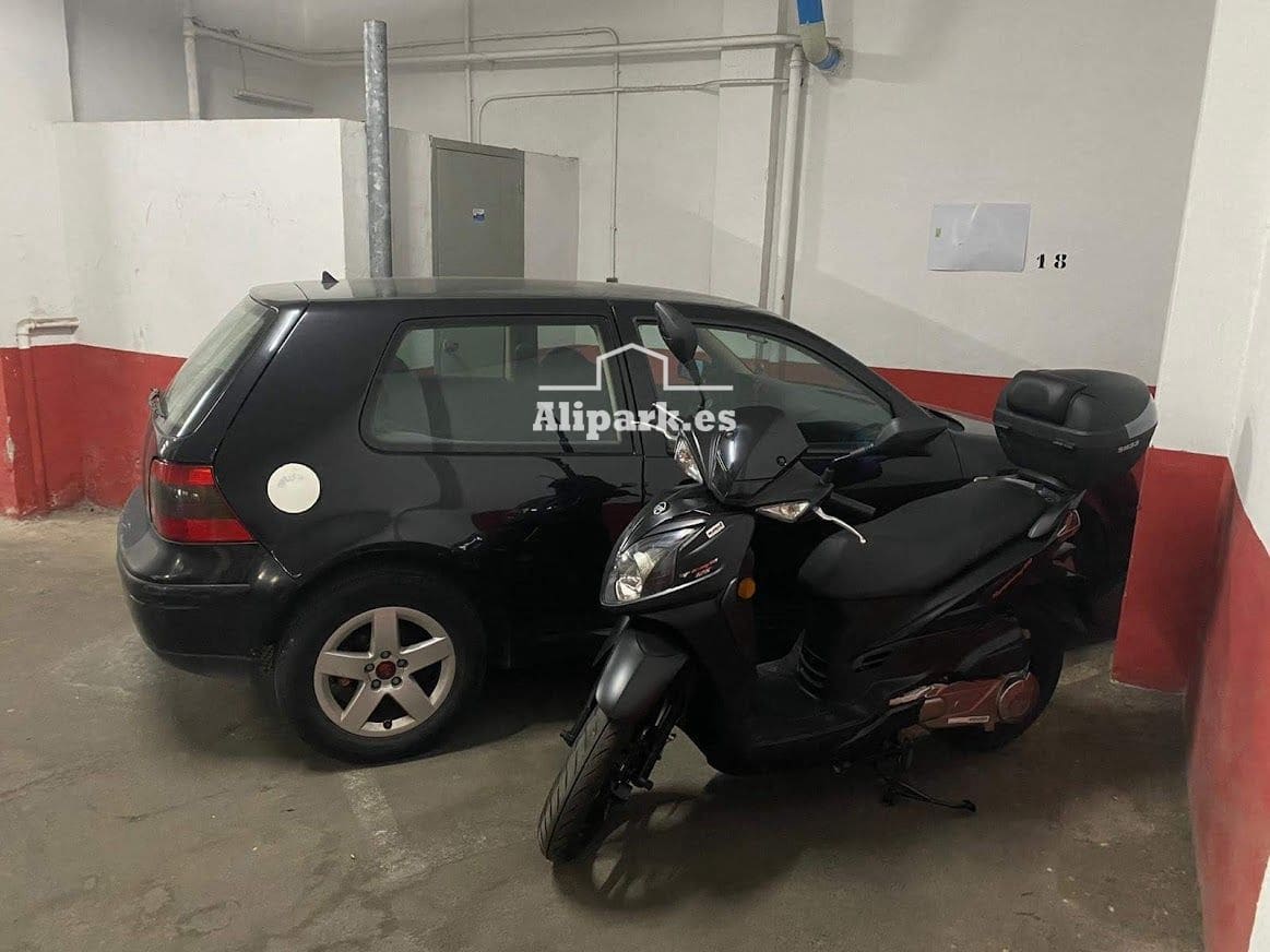 Garage for sale in Alicante / Alacant city - € 12,000 (Ref: 9453401)