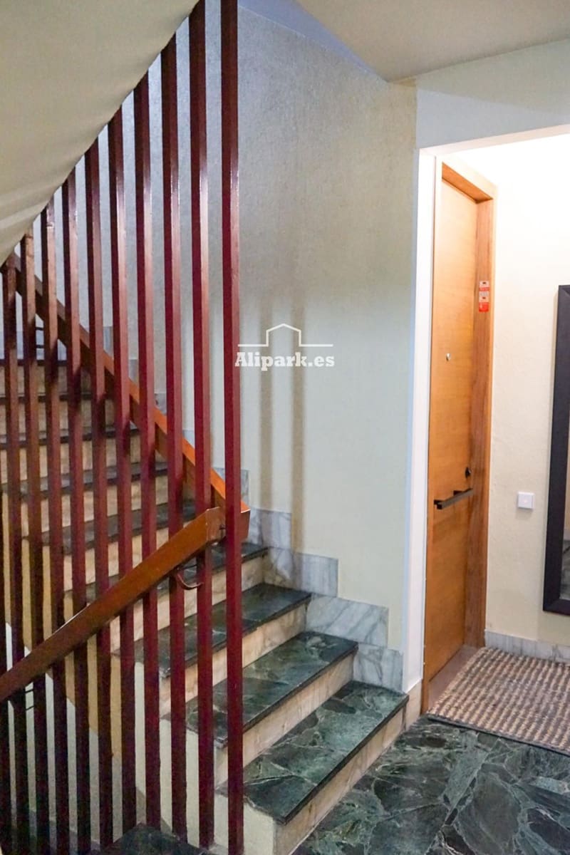 5 bedroom Flat for sale in Alicante / Alacant city - € 625,000 (Ref: 9453403)
