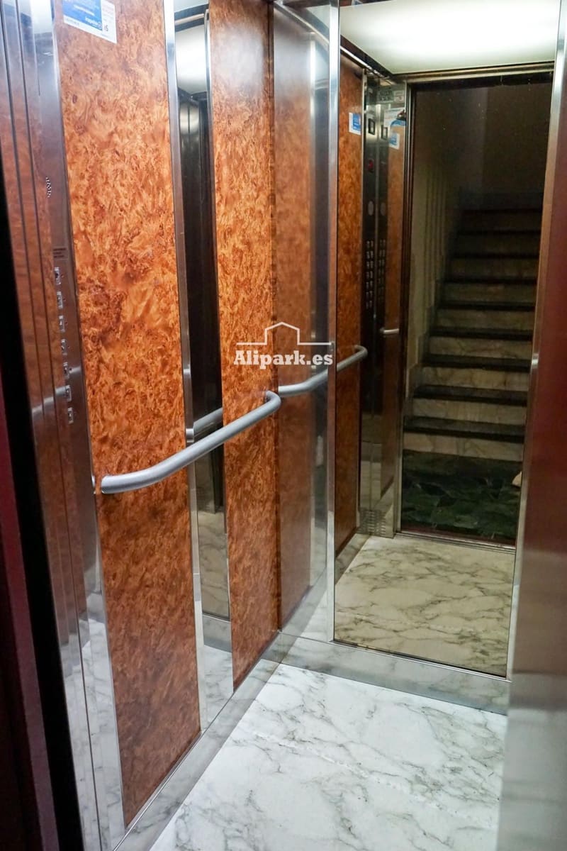 5 bedroom Flat for sale in Alicante / Alacant city - € 625,000 (Ref: 9453403)