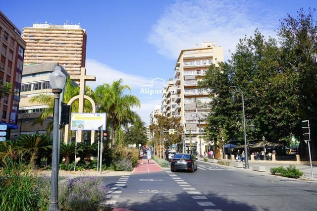 Piso de 5 habitaciones en Ensanche - Diputacion, Alicante / Alacant ciudad en venta - 625.000 € (Ref: 9453403)