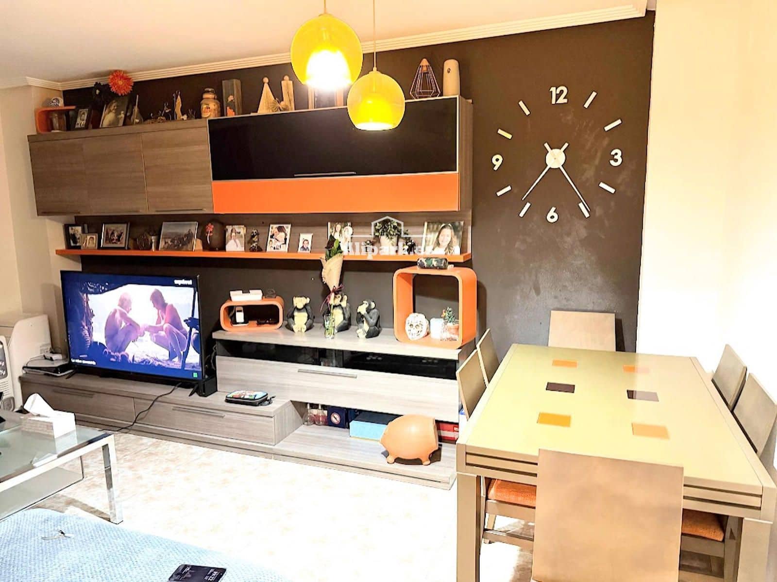 3 bedroom Flat for sale in Alicante / Alacant city with pool garage - € 225,000 (Ref: 9453406)