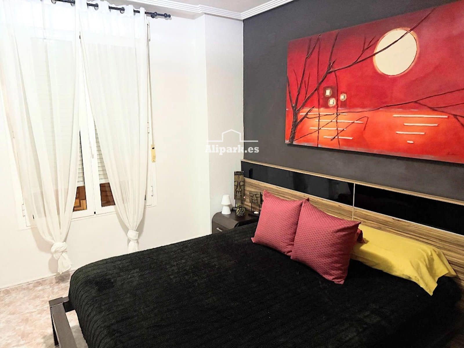 3 bedroom Flat for sale in Alicante / Alacant city with pool garage - € 225,000 (Ref: 9453406)