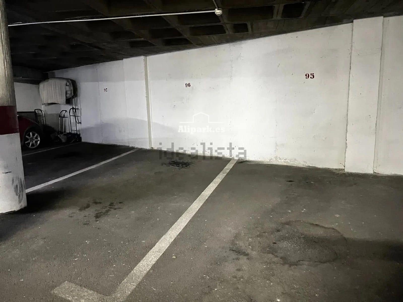 Garage for sale in Alicante / Alacant city - € 40,000 (Ref: 9453407)