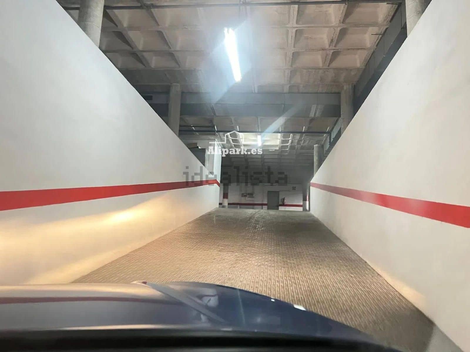 Garage for sale in Alicante / Alacant city - € 40,000 (Ref: 9453407)