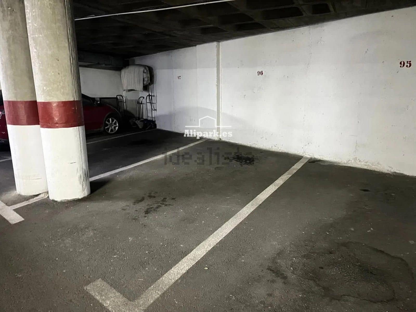 Garage for sale in Alicante / Alacant city - € 40,000 (Ref: 9453407)