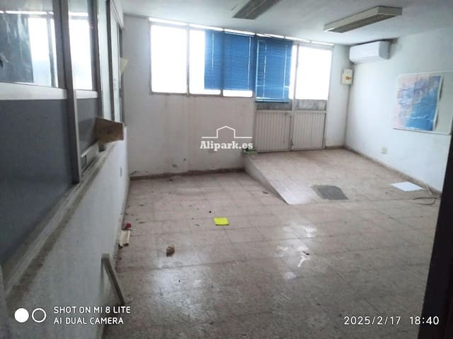 Kaupallinen myytävänä paikassa Ciudad de Asís, Alicante kaupunki - 310 000 € (Ref: 9453409)