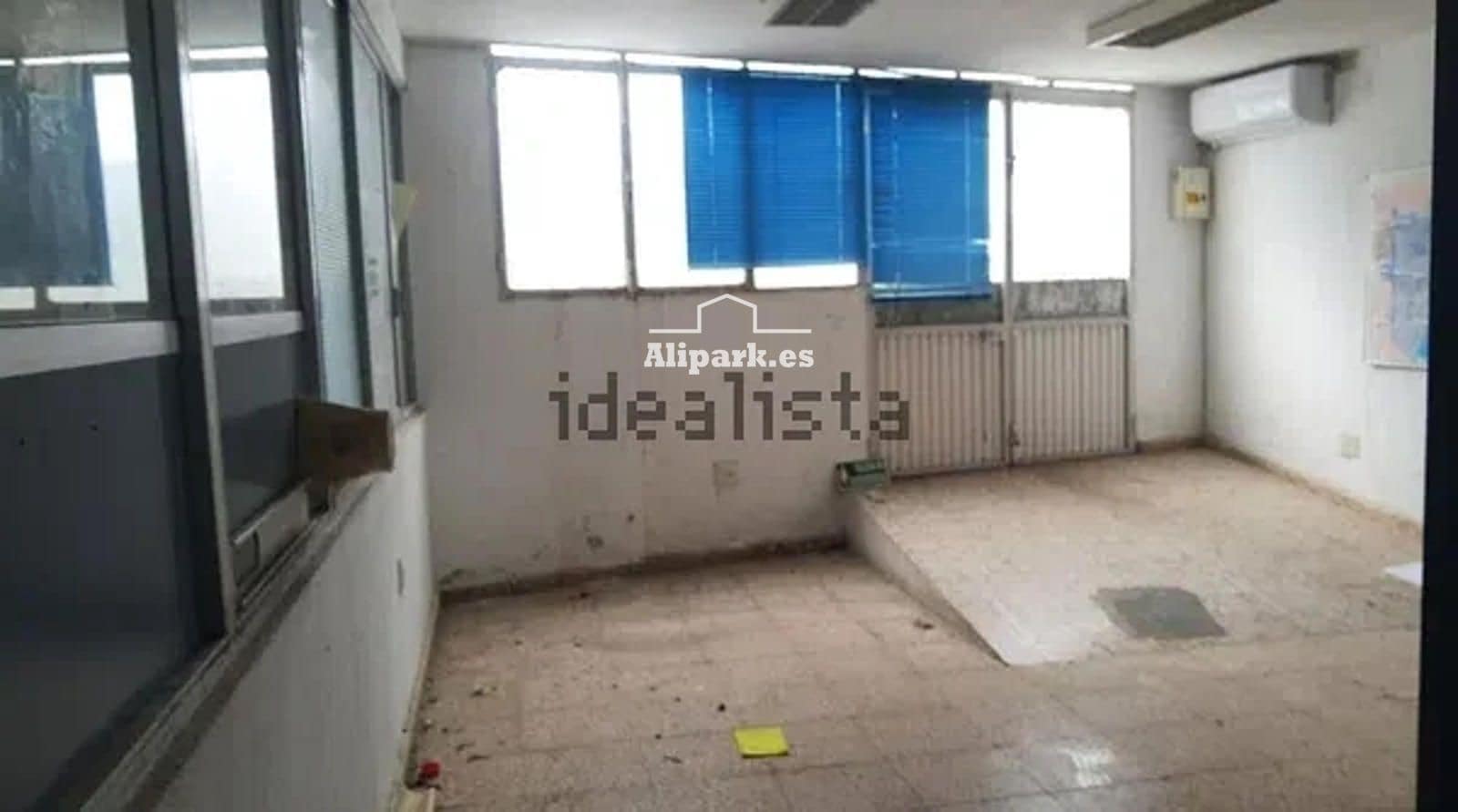 Kaupallinen myytävänä paikassa Alicante kaupunki - 310 000 € (Ref: 9453409)