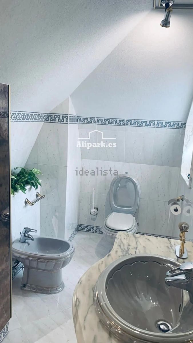 6 bedroom Villa for sale in San Vicente / Sant Vicent del Raspeig with pool garage - € 715,000 (Ref: 9453411)