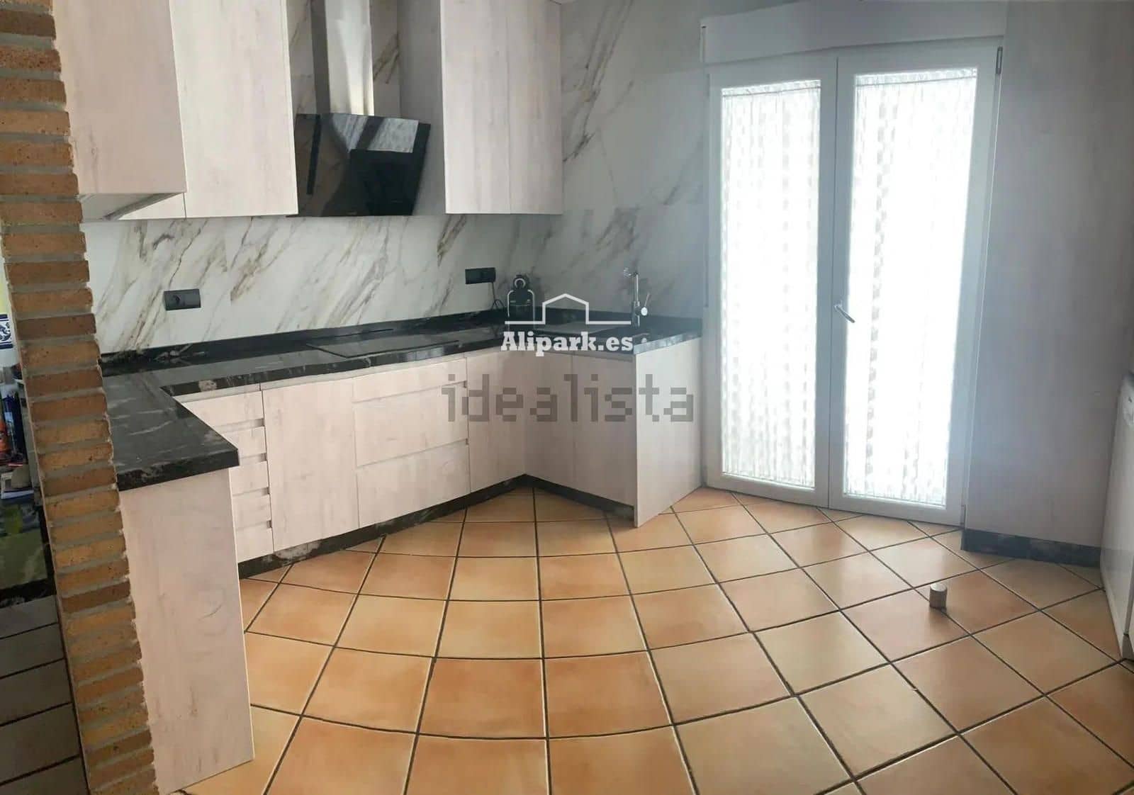 6 bedroom Villa for sale in San Vicente / Sant Vicent del Raspeig with pool garage - € 715,000 (Ref: 9453411)