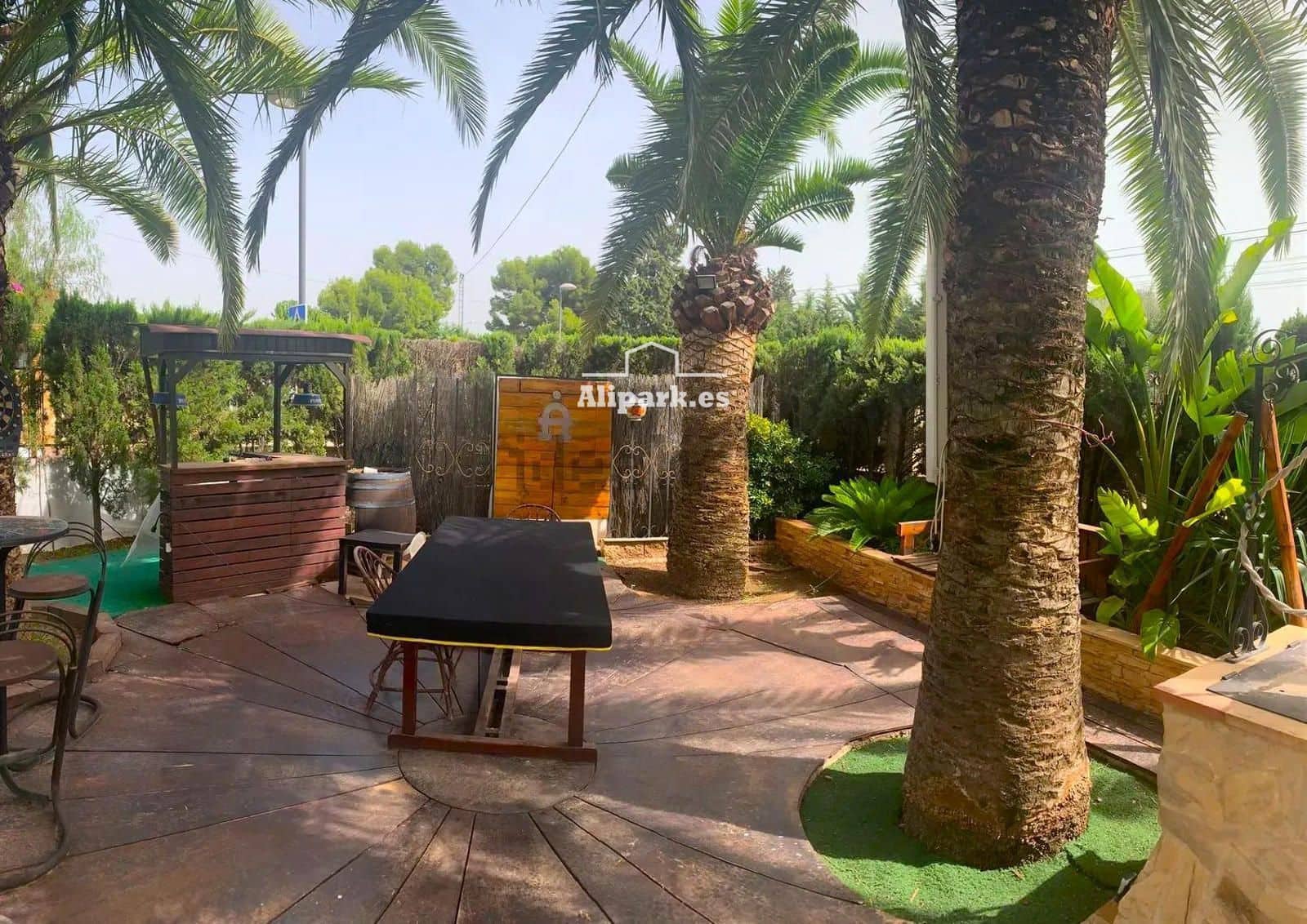 6 bedroom Villa for sale in San Vicente / Sant Vicent del Raspeig with pool garage - € 715,000 (Ref: 9453411)