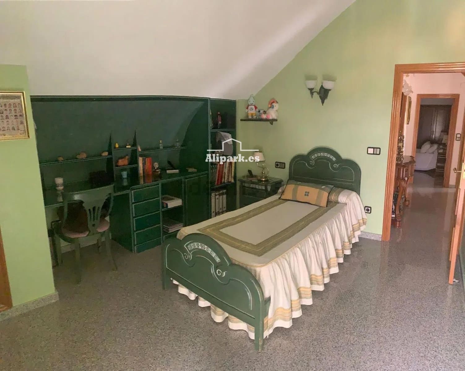 6 bedroom Villa for sale in San Vicente / Sant Vicent del Raspeig with pool garage - € 715,000 (Ref: 9453411)