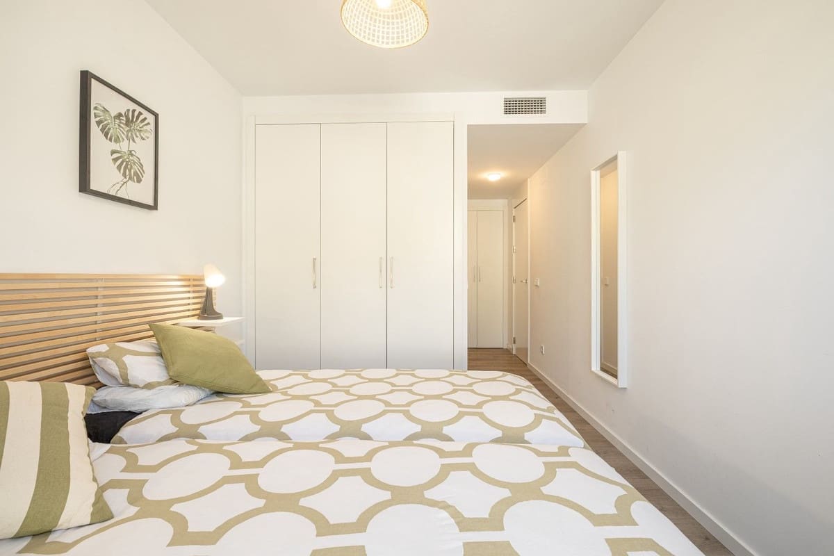 2 makuuhuone Huoneisto myytävänä paikassa Estepona mukana uima-altaan - 400 000 € (Ref: 9479568)