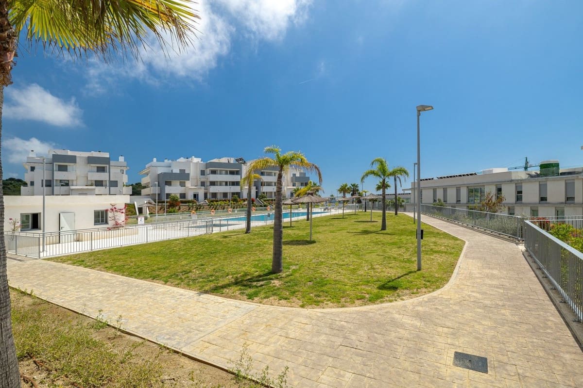 2 makuuhuone Huoneisto myytävänä paikassa Estepona mukana uima-altaan - 400 000 € (Ref: 9479568)