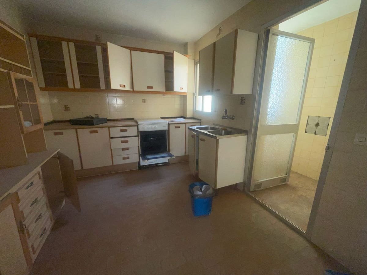 Apartamento de 3 habitaciones en Estepona en venta - 400.000 € (Ref: 9479569)