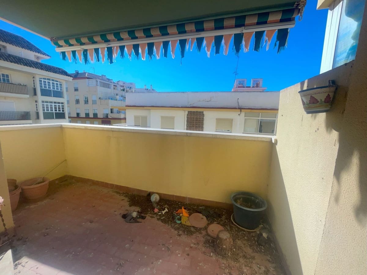 Apartamento de 3 habitaciones en Estepona en venta - 400.000 € (Ref: 9479569)
