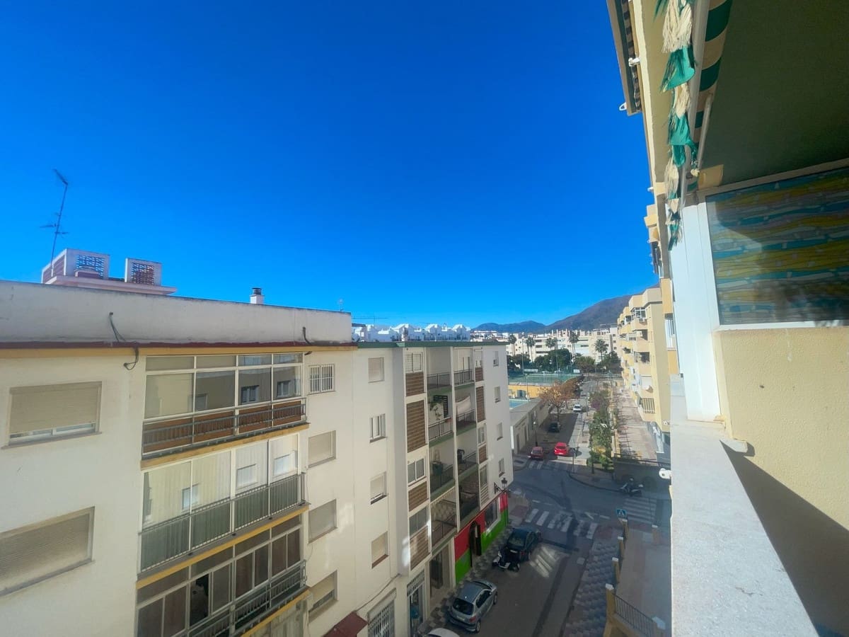 Apartamento de 3 habitaciones en Estepona en venta - 400.000 € (Ref: 9479569)