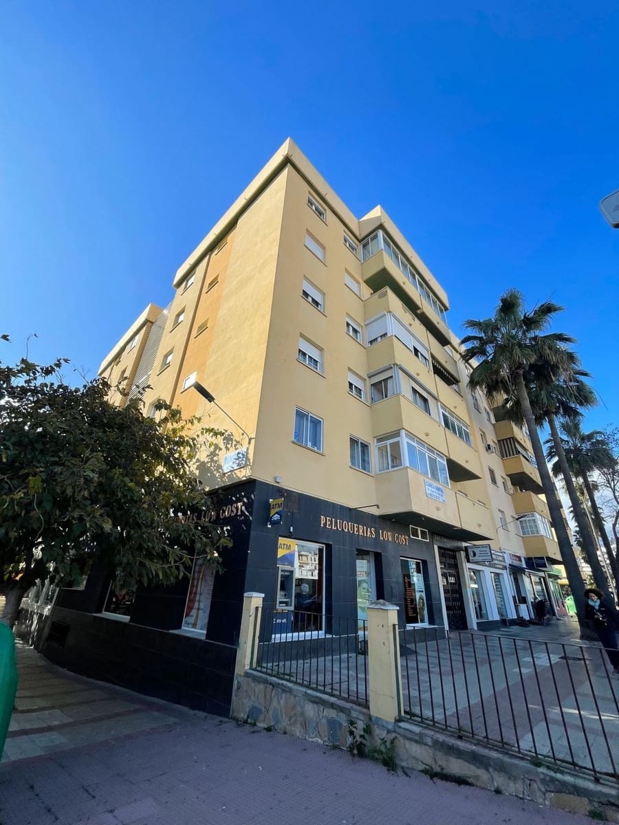 Apartamento de 3 habitaciones en Estepona en venta - 400.000 € (Ref: 9479569)