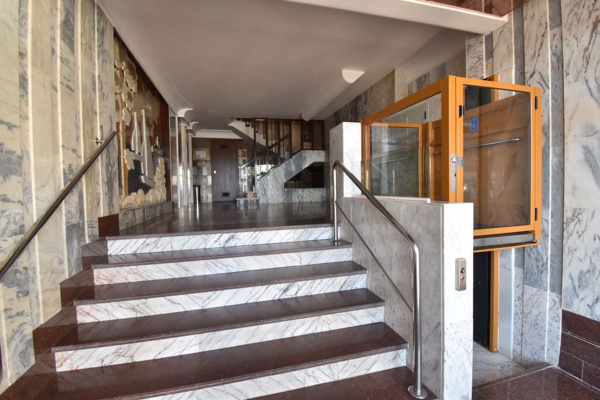 2 bedroom Apartment for sale in Fuengirola - € 405,000 (Ref: 9479573)