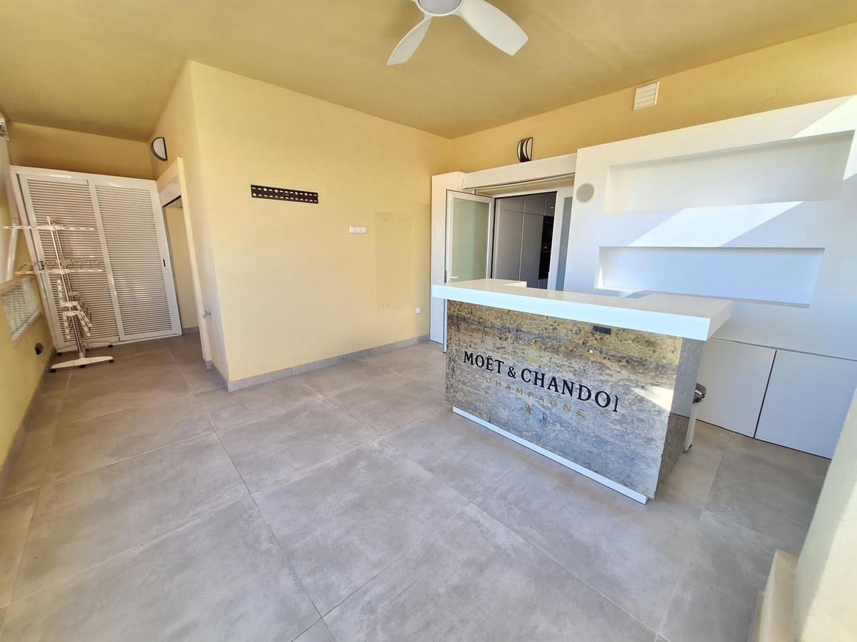 2 bedroom Apartment for sale in Bel-Air with pool - € 405,000 (Ref: 9479574)