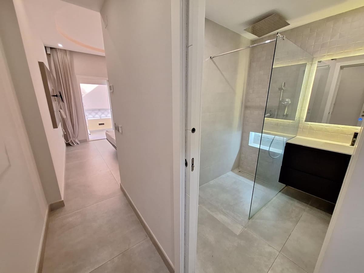 2 bedroom Apartment for sale in Bel-Air with pool - € 405,000 (Ref: 9479574)