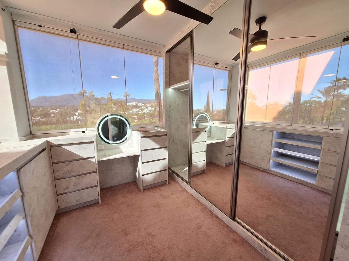 2 bedroom Apartment for sale in Bel-Air with pool - € 405,000 (Ref: 9479574)