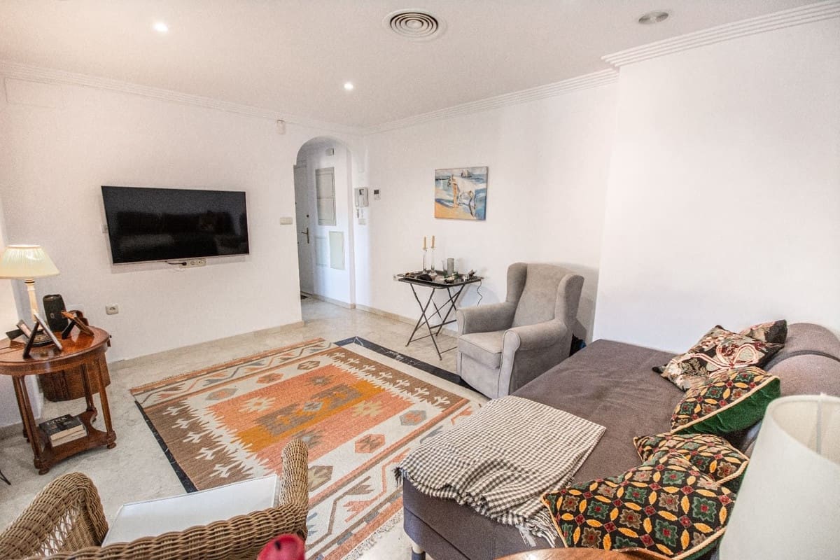 2 soverom Penthouse til salgs i Marbella med svømmebasseng garasje - € 408 000 (Ref: 9479577)