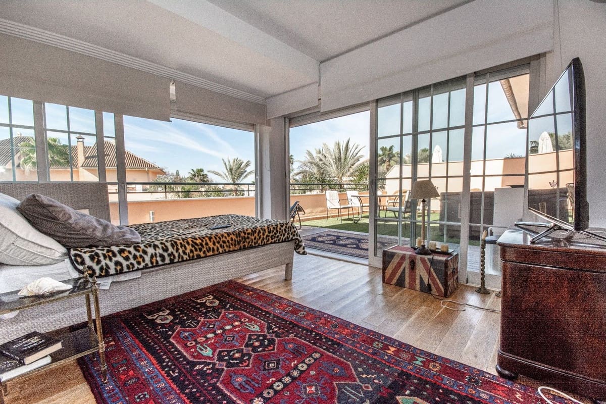 2 soverom Penthouse til salgs i Marbella med svømmebasseng garasje - € 408 000 (Ref: 9479577)