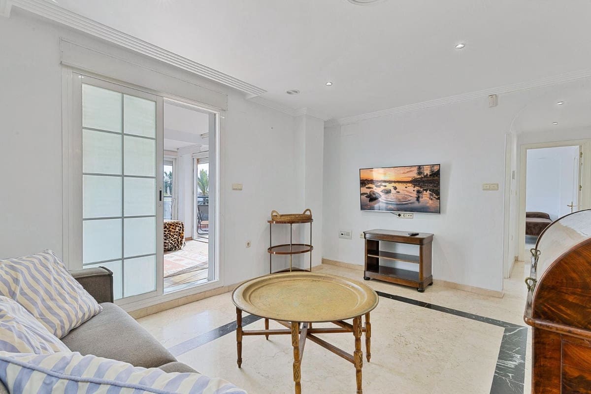 2 soverom Penthouse til salgs i Marbella med svømmebasseng garasje - € 408 000 (Ref: 9479577)