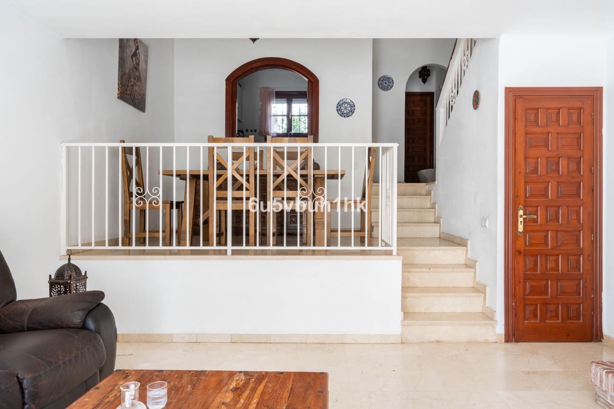 3 soverom Hus til salgs i Mijas Golf med svømmebasseng - € 408 000 (Ref: 9479578)