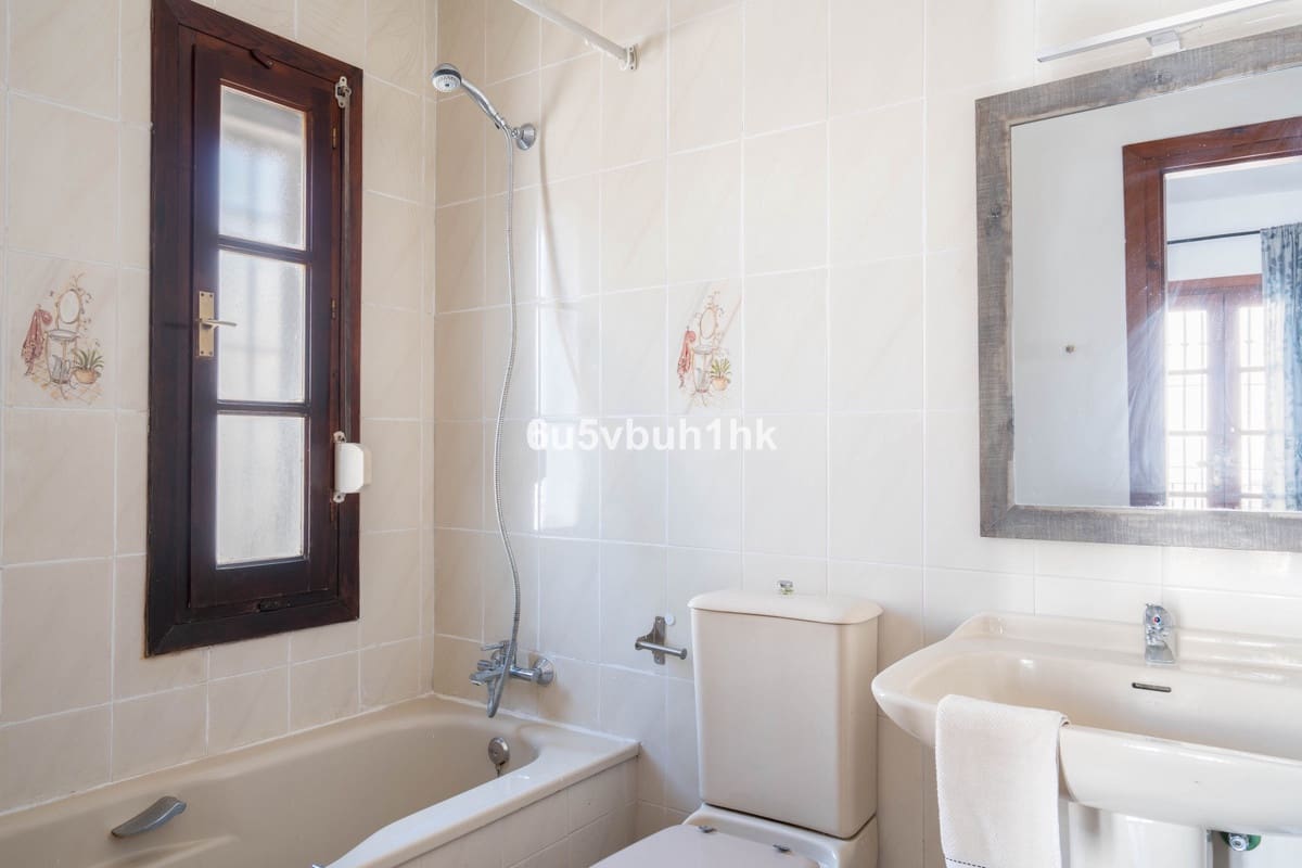 3 soverom Hus til salgs i Mijas Golf med svømmebasseng - € 408 000 (Ref: 9479578)