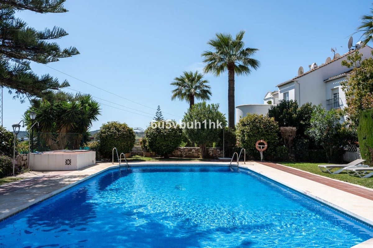 3 soverom Hus til salgs i Mijas Golf med svømmebasseng - € 408 000 (Ref: 9479578)